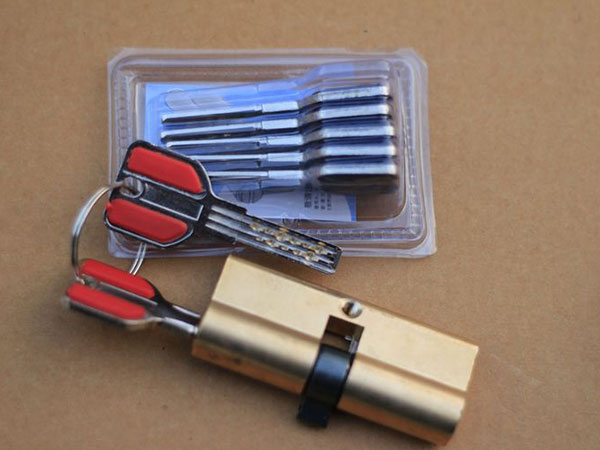 崇信24小时上门开锁公司